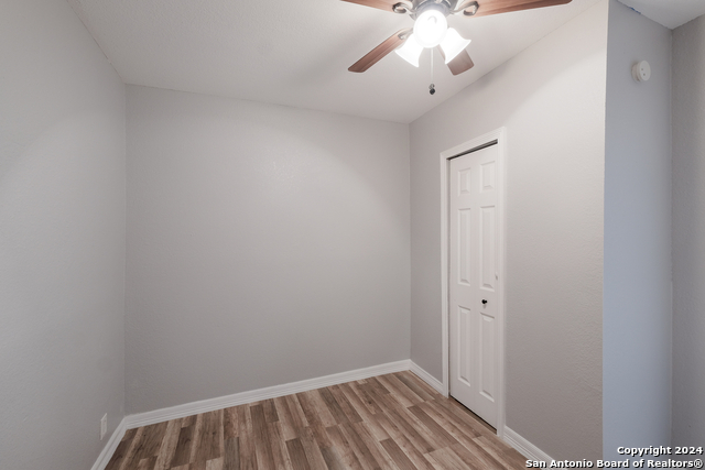 Listing photo id 19 for 1129 Smith St N