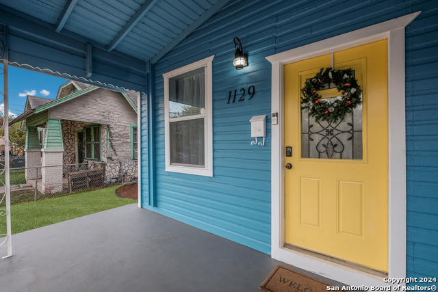 Listing photo id 3 for 1129 Smith St N