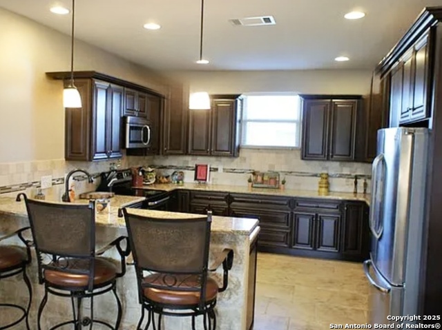 Image 2 of 24 For 712 Crestview
