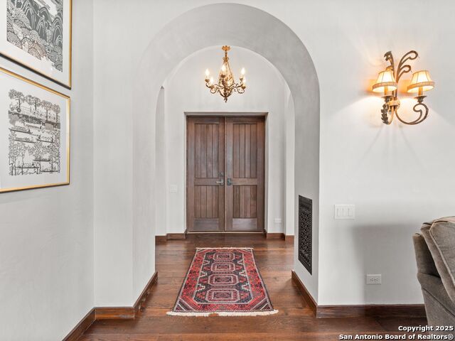 Listing photo id 8 for 2835 Palomino Springs