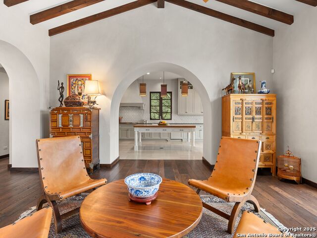 Listing photo id 16 for 2835 Palomino Springs