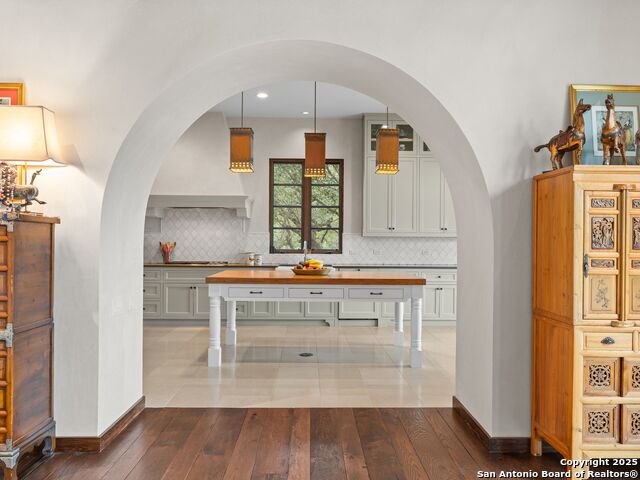 Listing photo id 17 for 2835 Palomino Springs