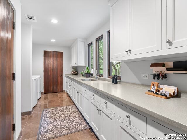 Listing photo id 35 for 2835 Palomino Springs
