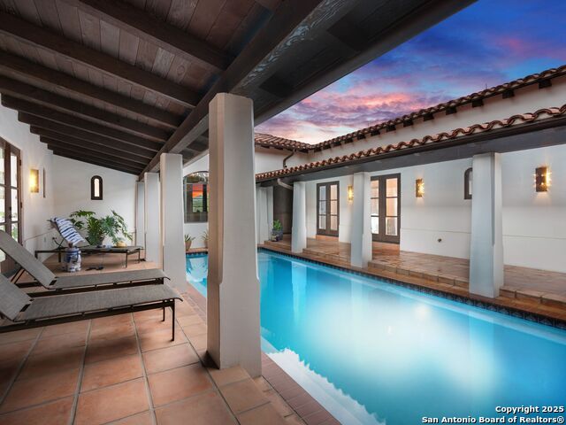 Listing photo id 46 for 2835 Palomino Springs