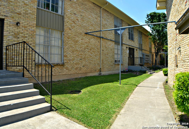 Image 10 of 12 For 6611 Southpoint Dr  110 C