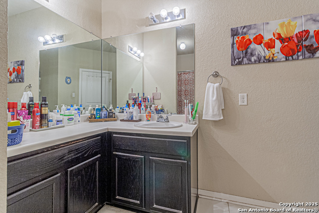 Image 18 of 29 For 12239 Hamlin Crk
