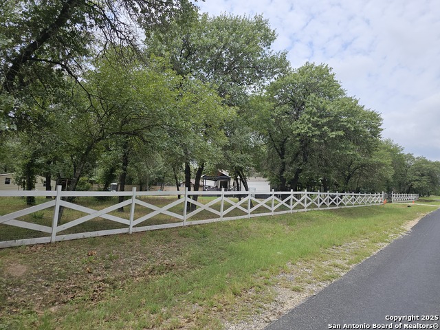 Listing photo id 2 for 23202 Post Oak