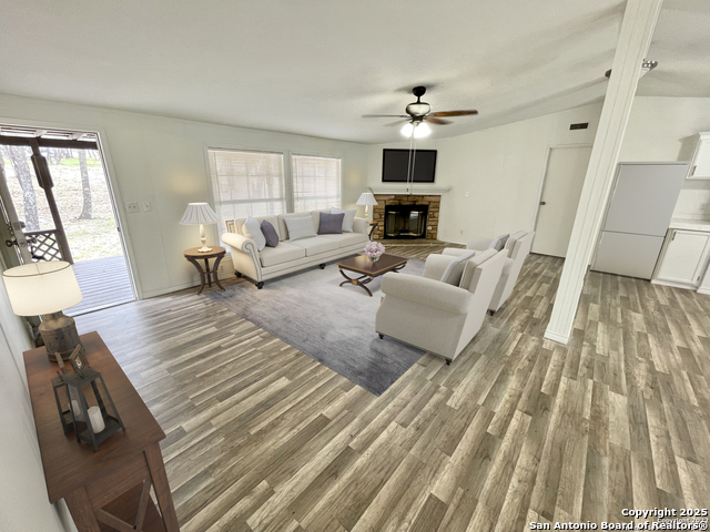 Listing photo id 4 for 23202 Post Oak