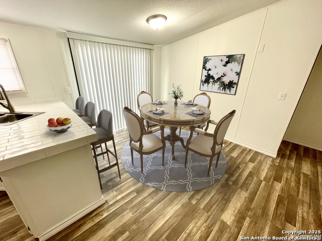 Listing photo id 7 for 23202 Post Oak