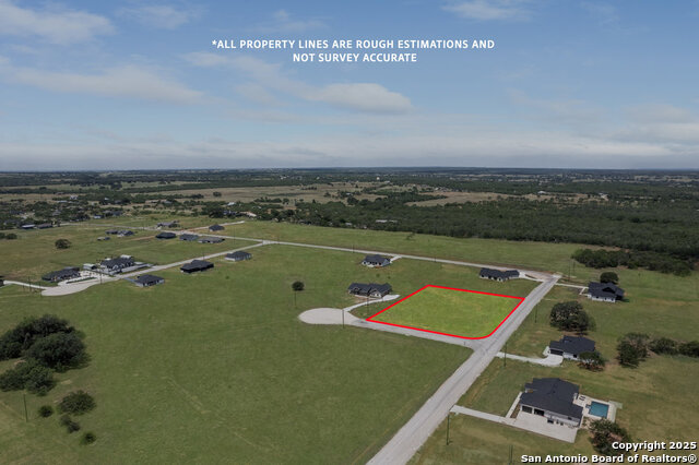 Details for 104 Hidden Hills, Floresville, TX 78114