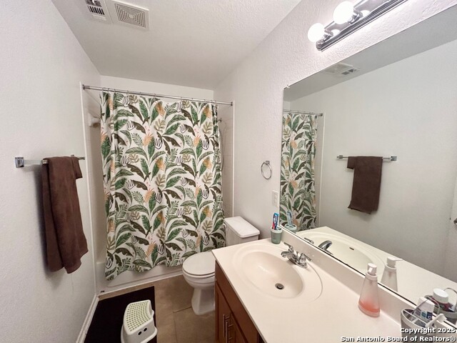 Image 26 of 28 For 333 Eglington Way
