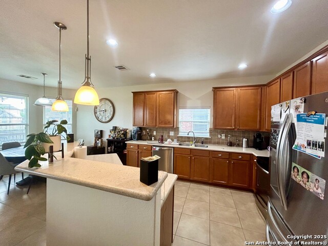 Image 4 of 28 For 333 Eglington Way