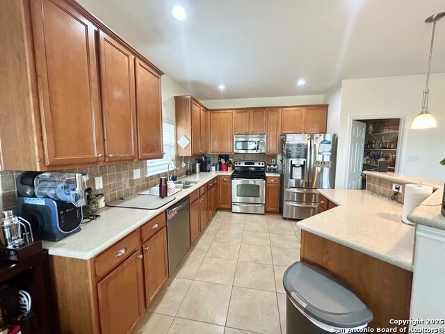 Image 5 of 28 For 333 Eglington Way