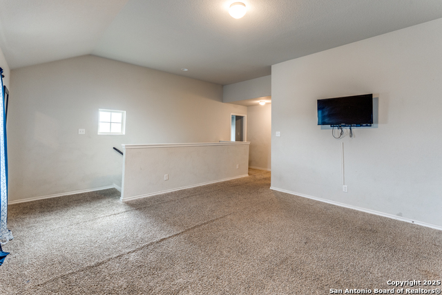 Listing photo id 8 for 4622 Acclaim