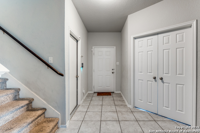 Listing photo id 0 for 4622 Acclaim