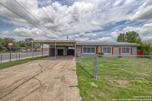 Details for 803 Edwards E, Crystal City, TX 78839