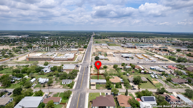 Listing photo id 19 for 803 Edwards E