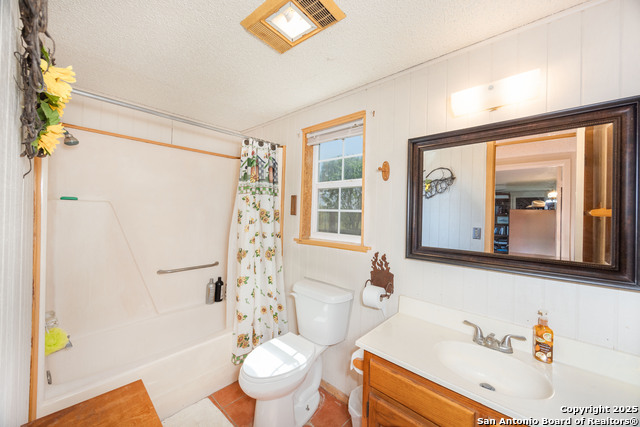 Listing photo id 12 for 1849 County Road 340