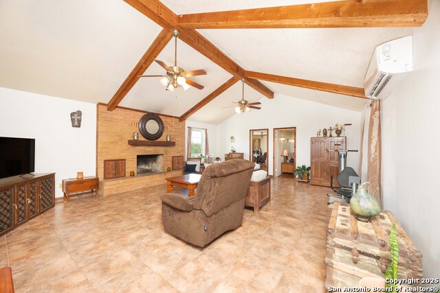 Listing photo id 15 for 1849 County Road 340