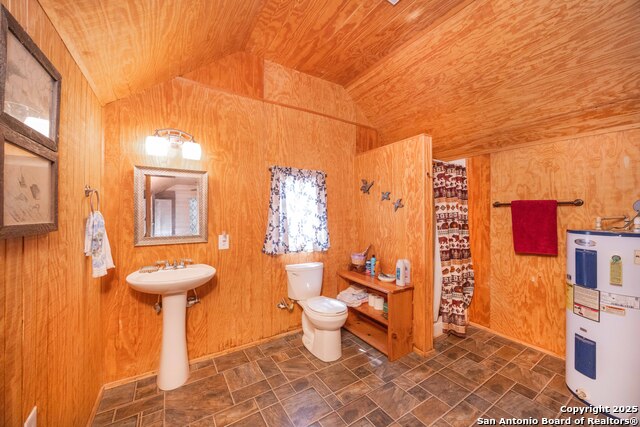 Listing photo id 19 for 1849 County Road 340