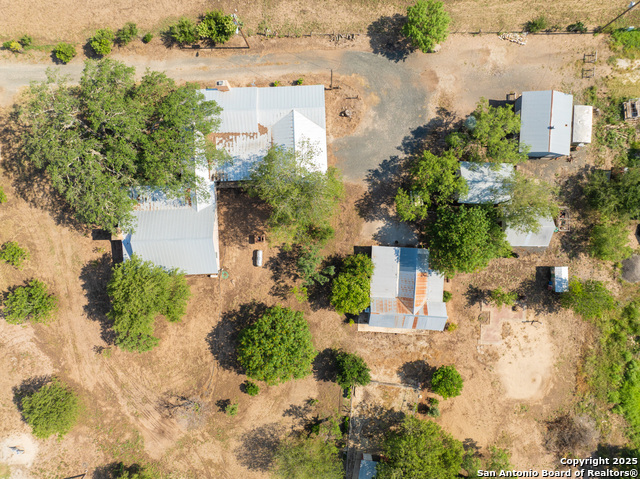 Listing photo id 1 for 1849 County Road 340