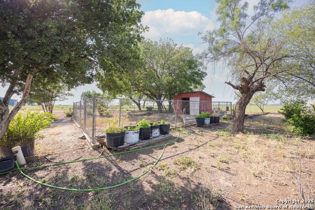 Listing photo id 29 for 1849 County Road 340