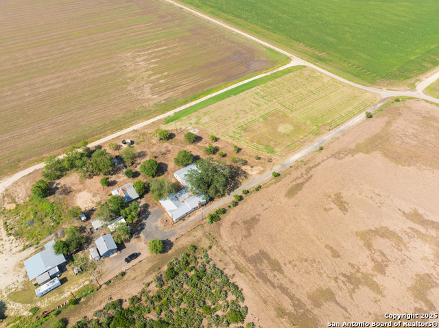 Listing photo id 35 for 1849 County Road 340