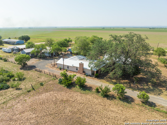 Listing photo id 37 for 1849 County Road 340