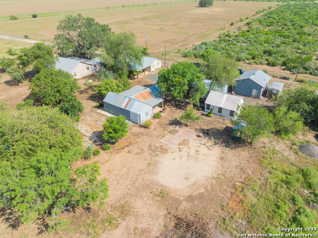 Listing photo id 39 for 1849 County Road 340