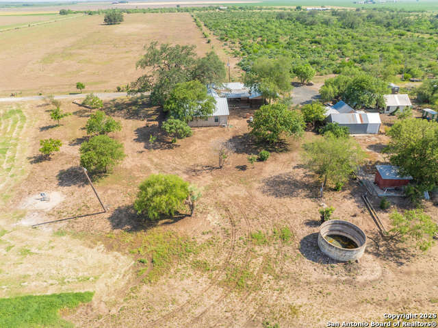 Listing photo id 40 for 1849 County Road 340
