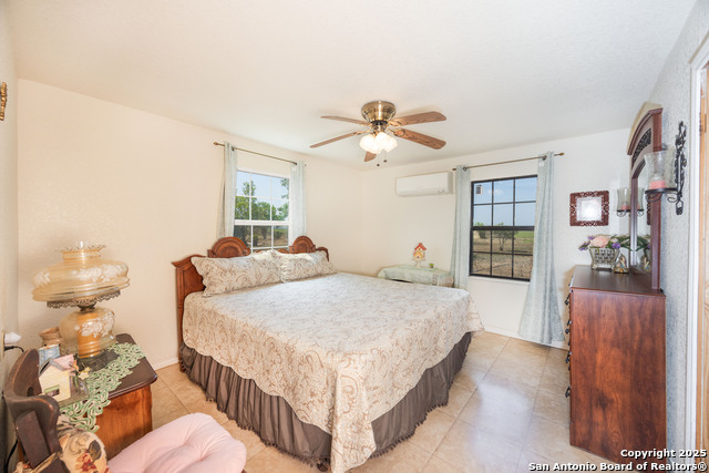 Listing photo id 5 for 1849 County Road 340
