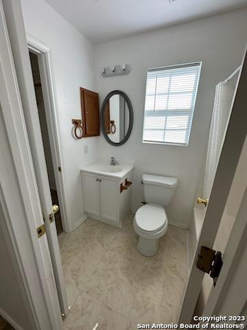 Image 12 of 17 For 118 Drury Ln