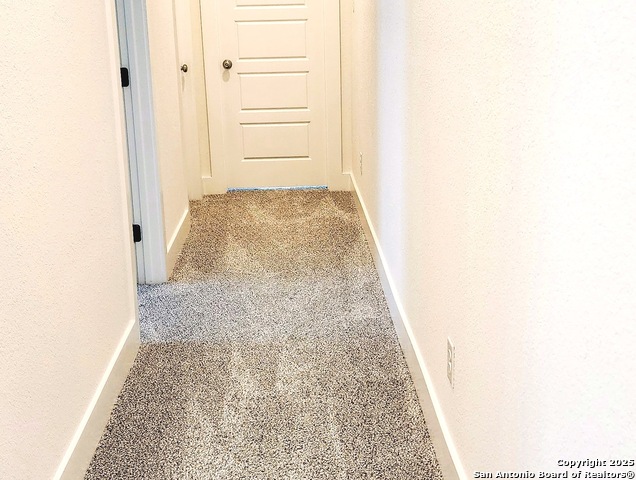 Listing photo id 9 for 1430 Hays