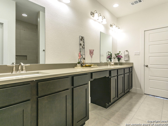 Listing photo id 2 for 1430 Hays
