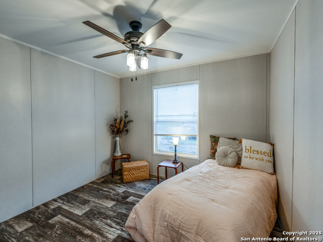 Listing photo id 8 for 2831 County Road 430
