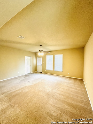 Listing photo id 11 for 4602 Todds Farm