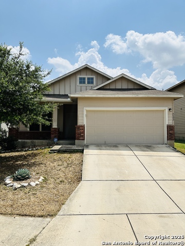 Listing photo id 0 for 4602 Todds Farm