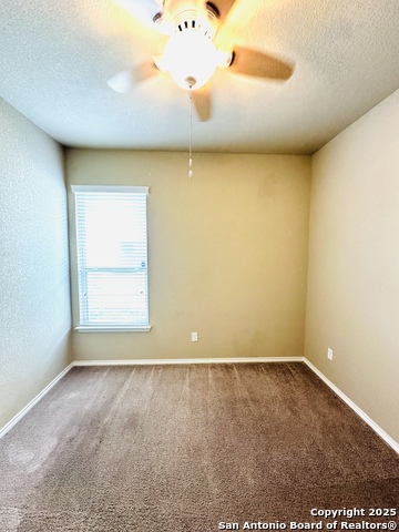 Listing photo id 5 for 4602 Todds Farm