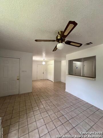 Listing photo id 18 for 5034 Driskill St
