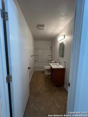Listing photo id 21 for 5034 Driskill St