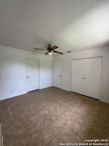 Listing photo id 23 for 5034 Driskill St