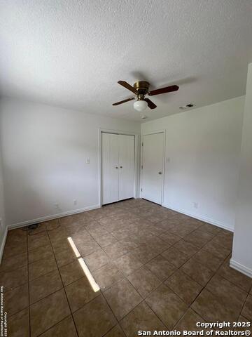 Listing photo id 26 for 5034 Driskill St