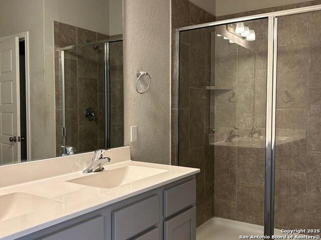 Listing photo id 16 for 7879 Abbey