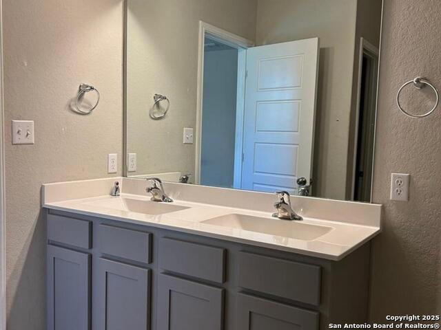 Listing photo id 17 for 7879 Abbey