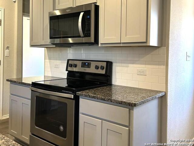 Image 11 of 23 For 7879 Abbey Pl