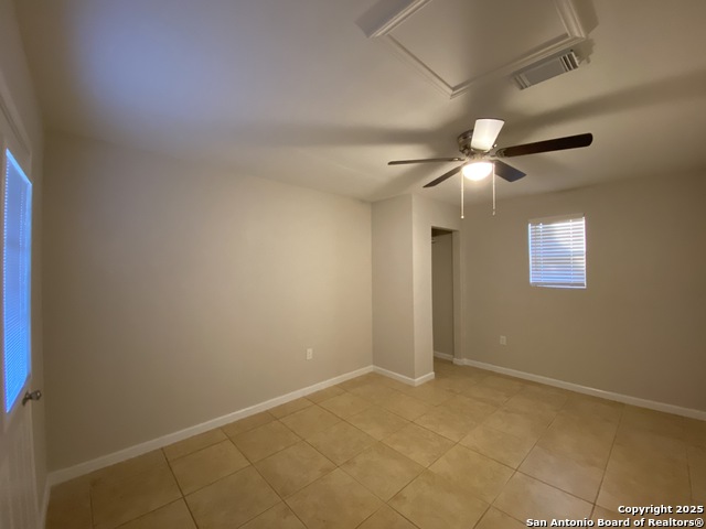Image 4 of 6 For 203 Greenlawn