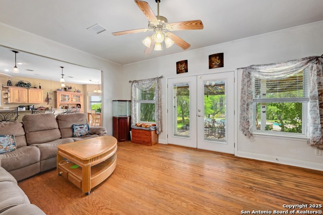Listing photo id 8 for 108 Headwaters Ranch Rd