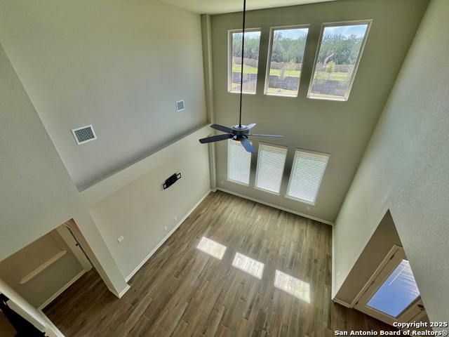 Image 31 of 50 For 10624 Yellowtail Blvd