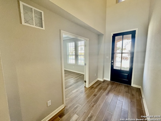 Image 4 of 50 For 10624 Yellowtail Blvd
