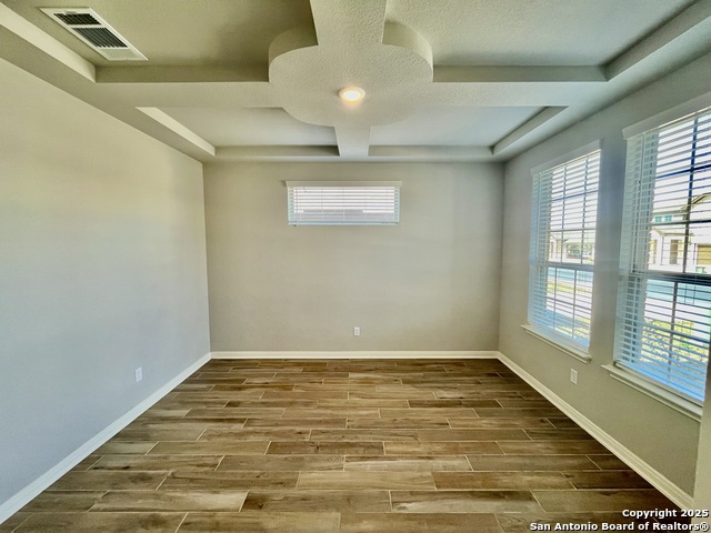Image 7 of 50 For 10624 Yellowtail Blvd